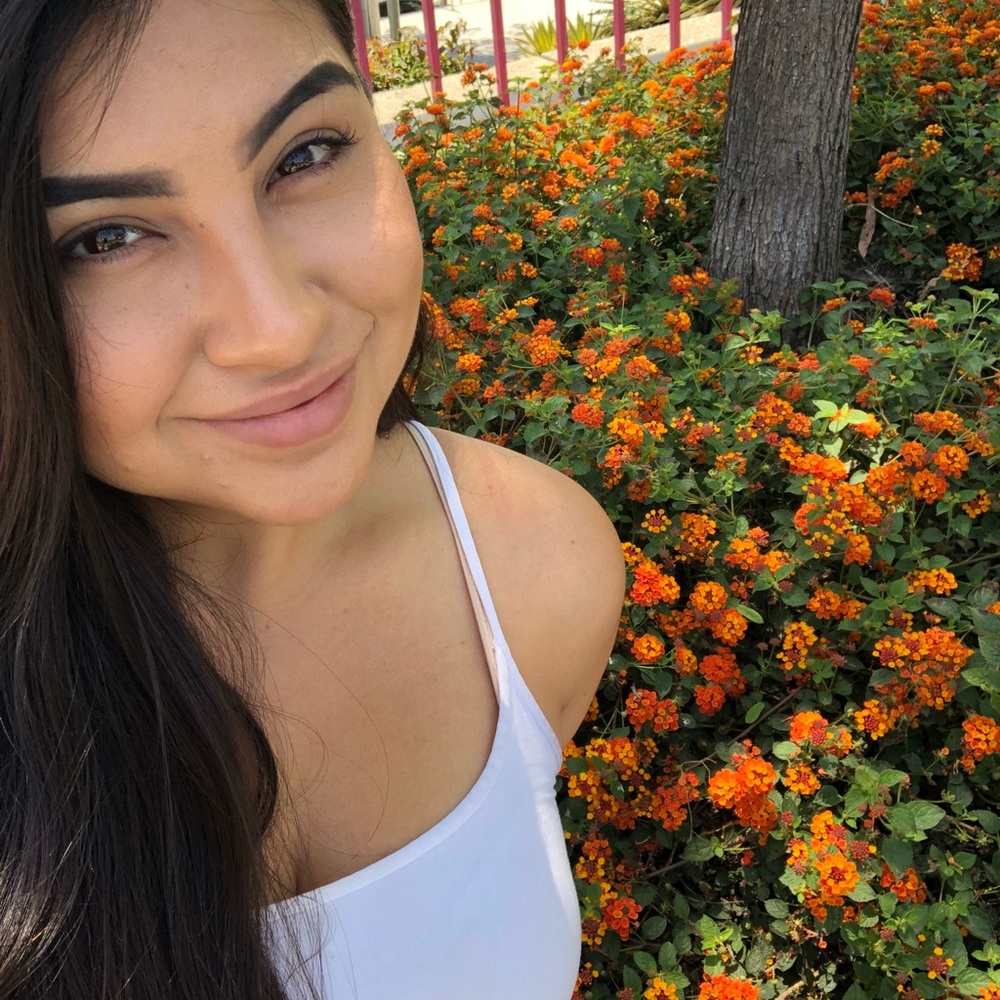 Meet your Posher, Lucero